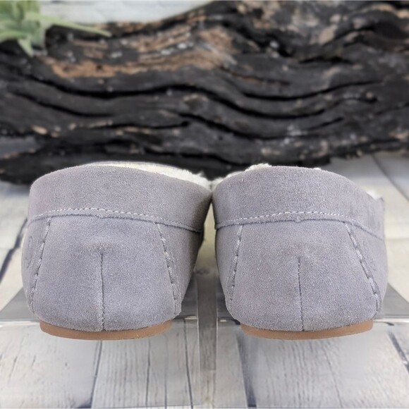 Lands End Women's Fuzzy Lined Suede Moccasin Slippers - Picture 5 of 10
